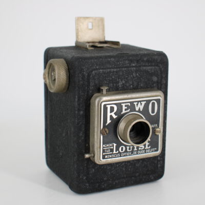 REWO LOUISE zwart grote letters – 1949-1950