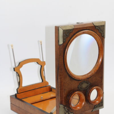 Stereographoscope met bronzen hoekornamenten - wortelhout